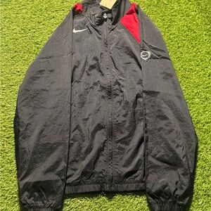 Nike Total 90 Red Windbreaker Men’s Size XL NWT